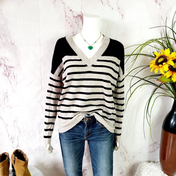 27 Miles Cashmere Striped Black and Gray Sweater - Picture 2 of 7